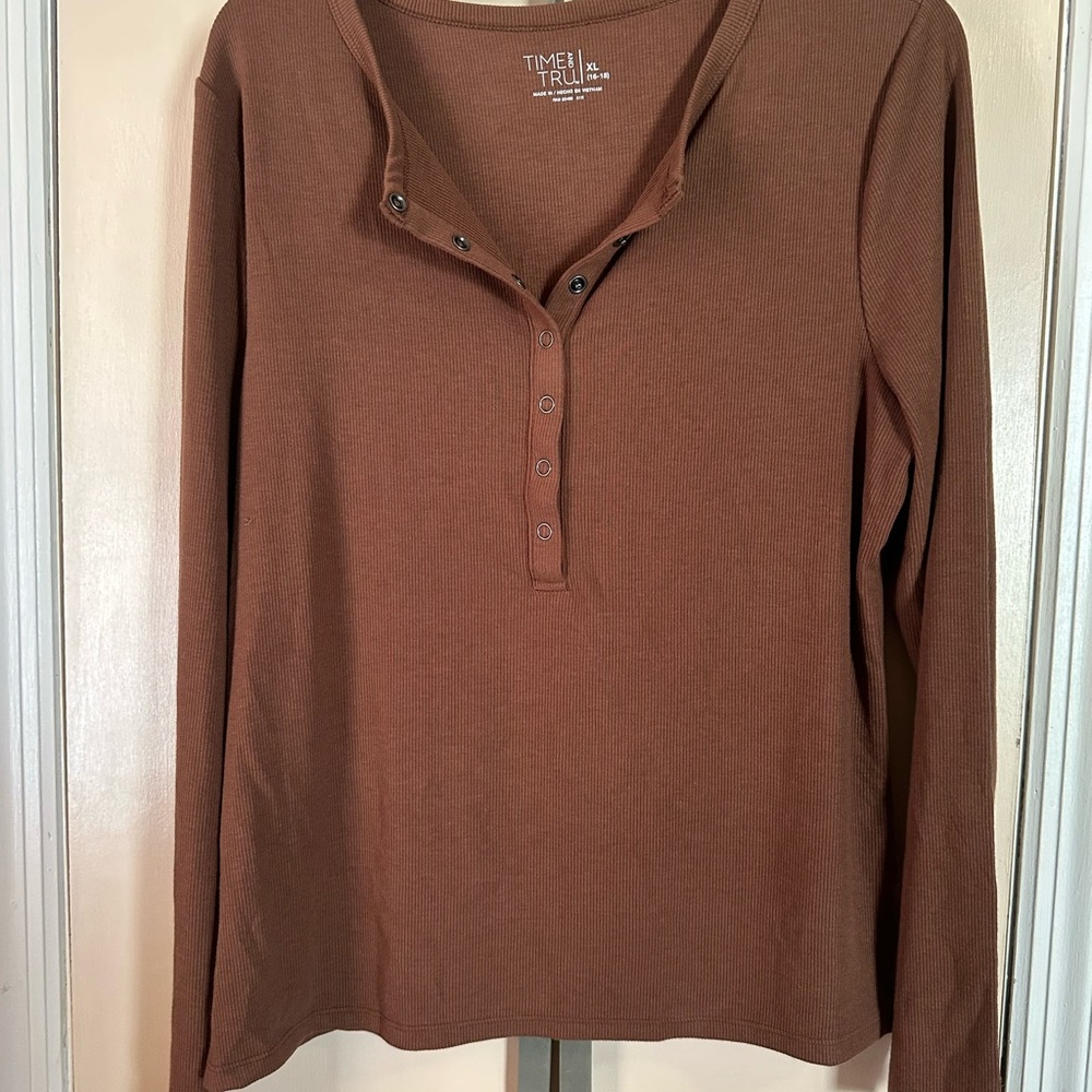 Time and Tru Women's Long Sleeve Henley in Brown